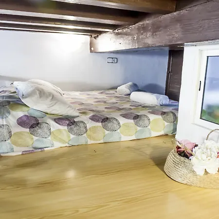 Apto En Corral De Vecinos Del S.xvii * 세비야